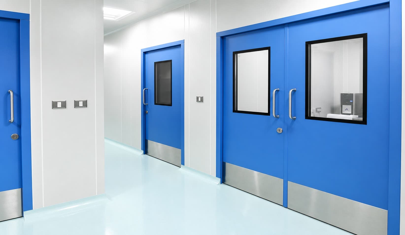 Clean room doors with food-grade silicon gaskets